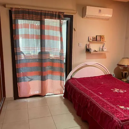 Lägenhet Santy Larnaca
